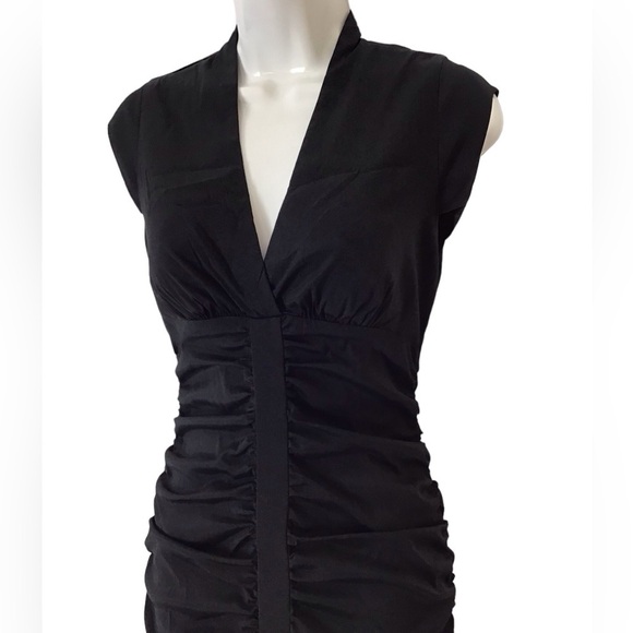 Cache Black Ruched V Neck Short Sleeve Dress Size 2 - Picture 4 of 6